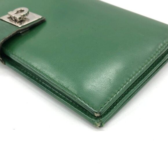 Salvatore Ferragamo | Emerald Green Gancini Smooth Leather Bi-fold Long Wallet - Picture 4 of 10